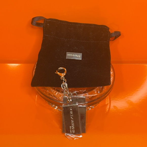 Dolce & Gabbana Silver Keychain with Logo - Picture 6 of 7